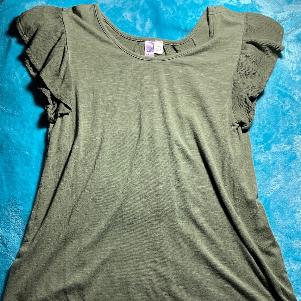 Woman’s. Top